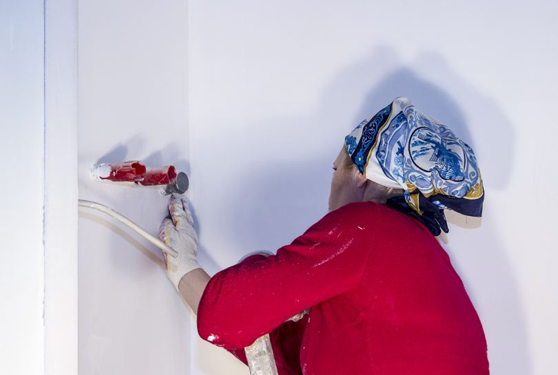 Как покрасить потолок - лучшие способы и советы для покраски новичкам. Все что необходимо знать в фото обзоре!