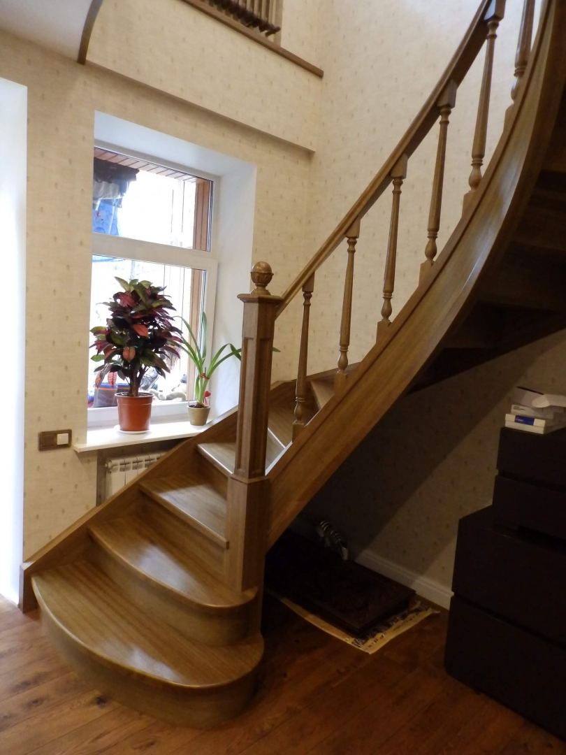 Деревянные лестницы - виды, основные элементы, особенности изготовления и лучшие варианты отделки (105 фото)