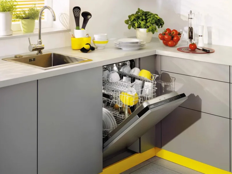 Посудомоечная машина - отличный помощник на вашей кухне