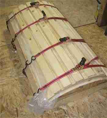 Специальная конструкция для сгибания древесно-стружечной плиты